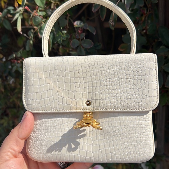 Vintage Small Handbag by Morle. With crystal butterfly clasp.🦋 - Picture 8 of 17